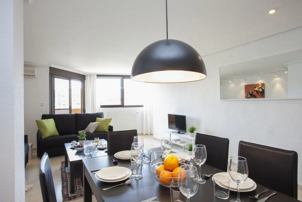 SingularStays Candela V