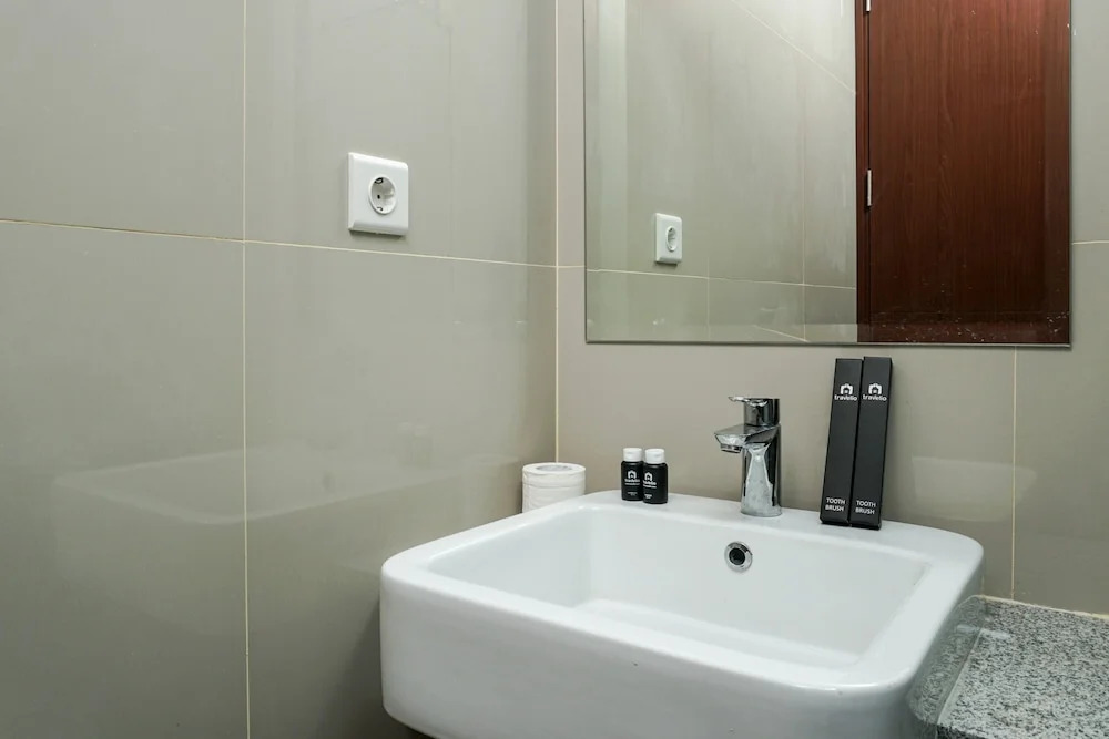 Fabulous 2BR Lucky Tower Apartment