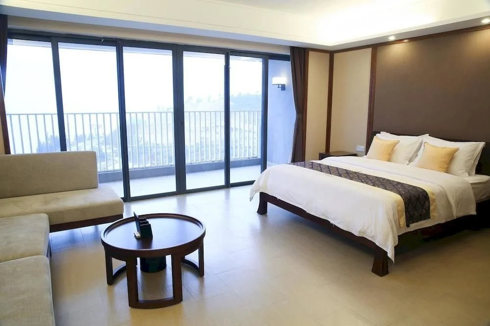 Tujiasiweideng Holiday Hotel