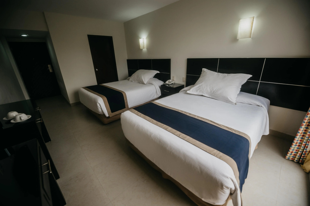 May Palace Hotel