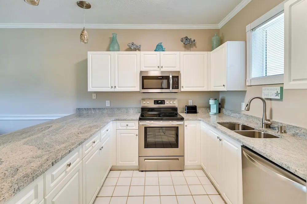 Golf, Swim & Unwind at Bright Myrtle Beach Condo!