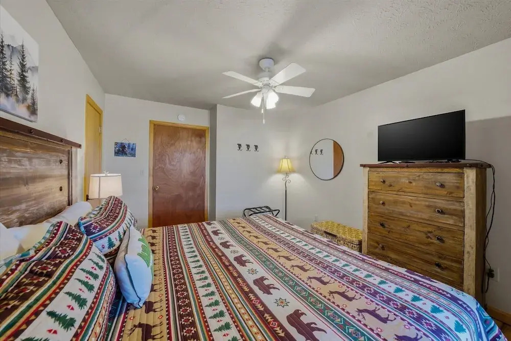 Divine Escape - Two Bedroom Chalet