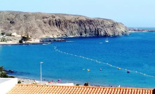 Ocean View Apartment over Los Cristianos, Playa las Vistas