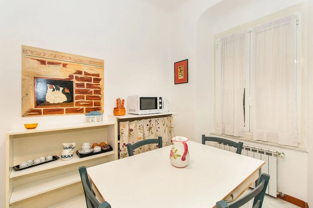 Principe Railway Station Flat