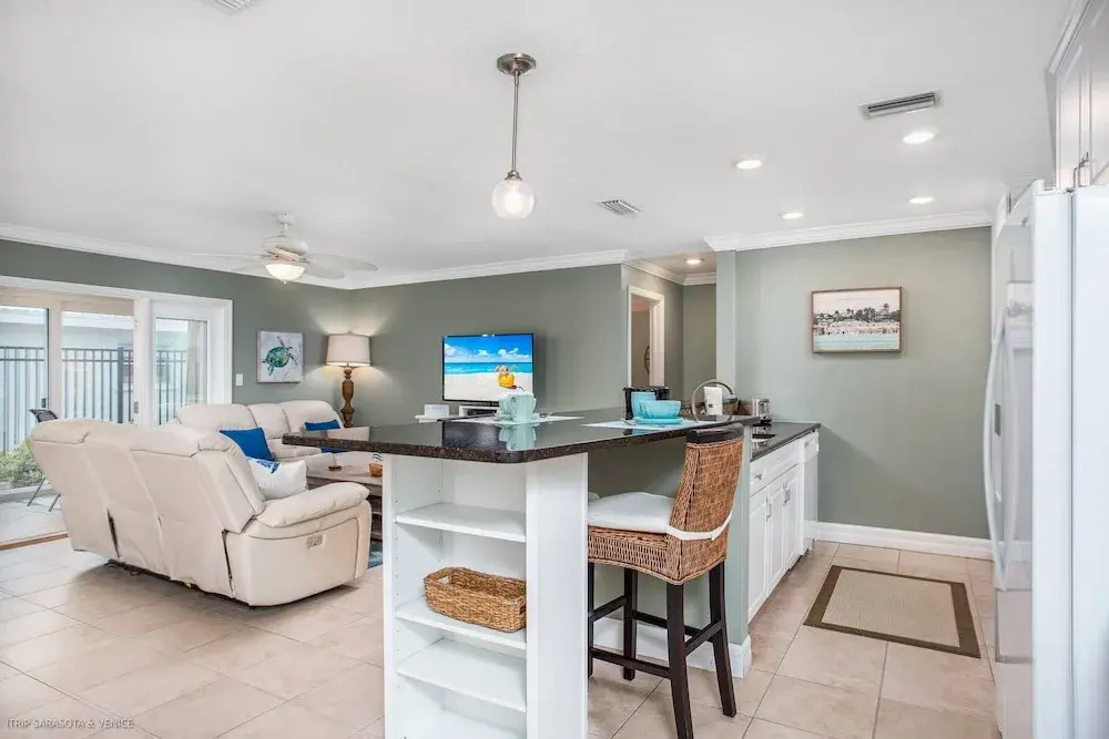 Crystal Sands & Seahorses Beach Villa