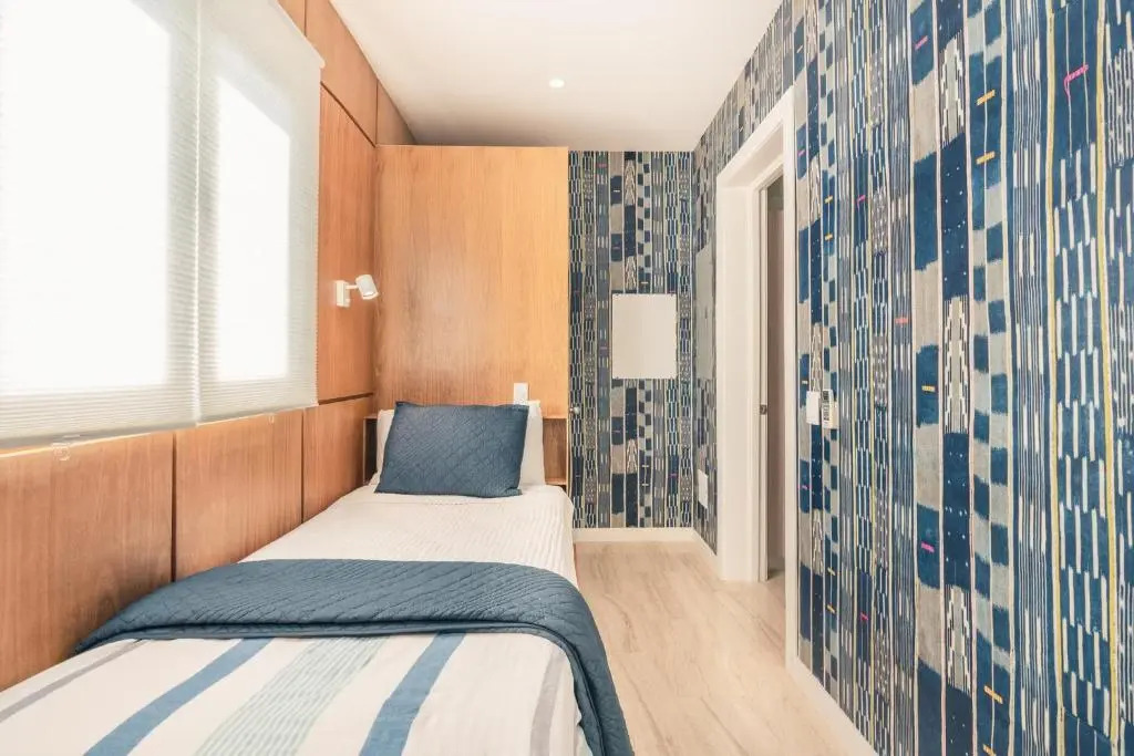Newly Added El Portillo 2BR Apt