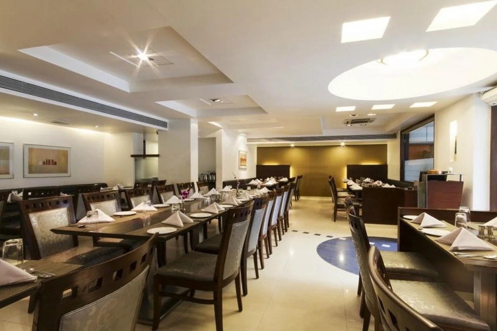Hotel Suncity Residency
