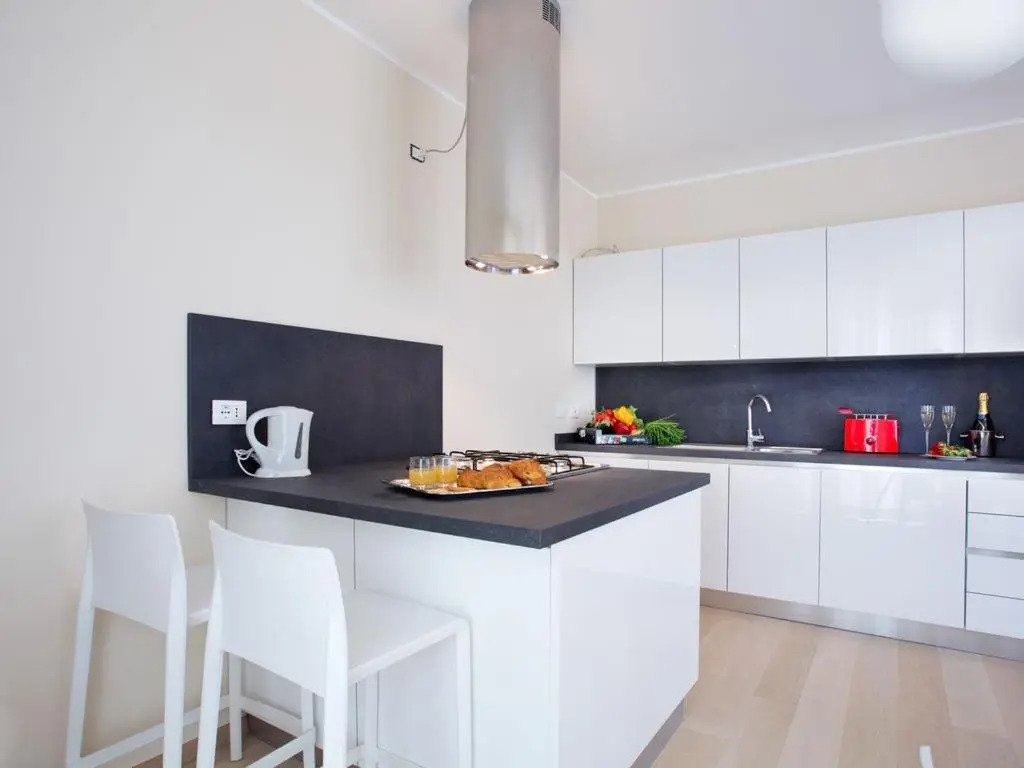 Apartment 5 - Overlooking Isola Comacina. Spacious Living Ideal For Families Of Up To 10