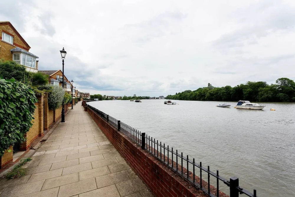 Chiswick Riverside Home