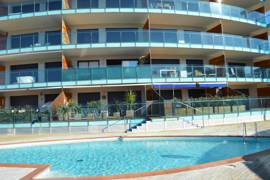 Appartement Résidence à ROSES - PORT TREBOL avec piscine et parking privé