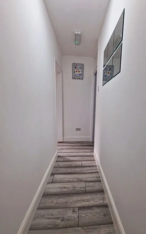 5 Bed Family Home Greater London, Free Parking