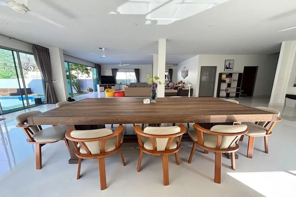 Grand Villa Ishu 4BR Private Pool