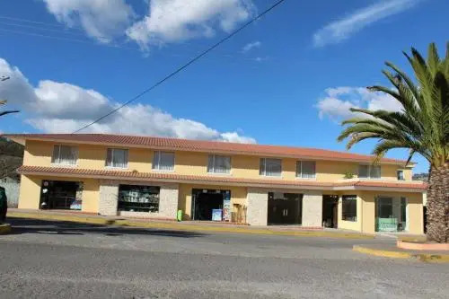 La Giralda Hotel