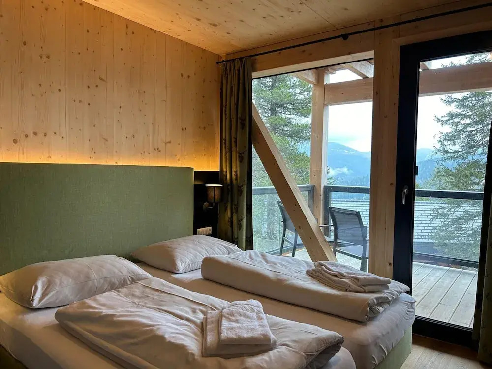 Spacious Chalet With Finnish Sauna