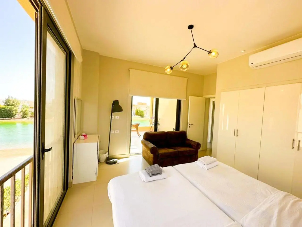 Luxury 3 bedrooms town house
