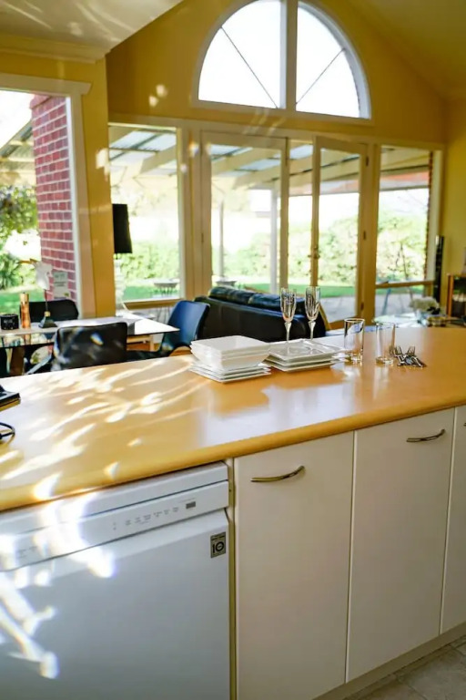 Adelaide Style Accommodation-City-Beach