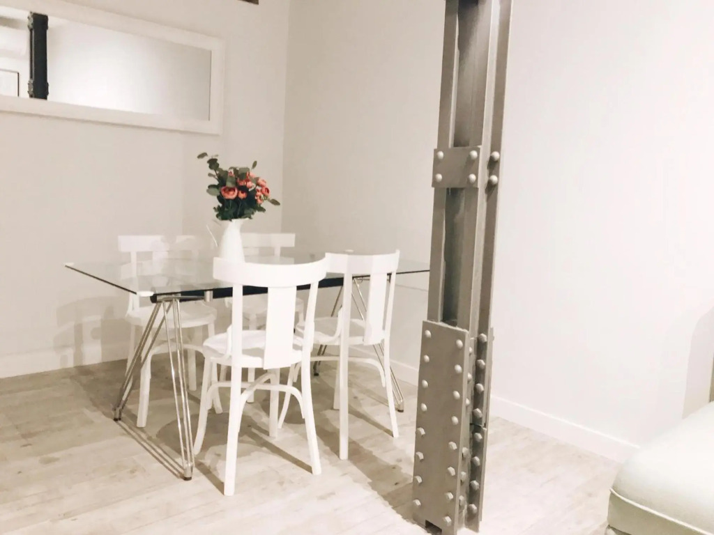 Apartamento recién reformado en avenida Reina Victoria