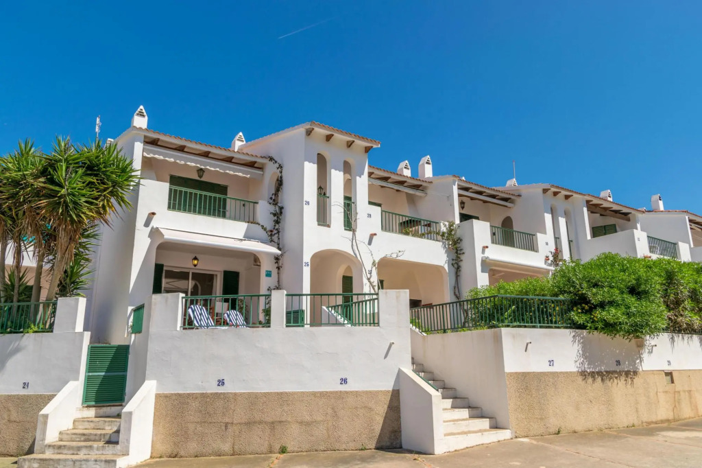 SES FONTS C25 - Charming flat with shared pool and close to the beach Free WiFi