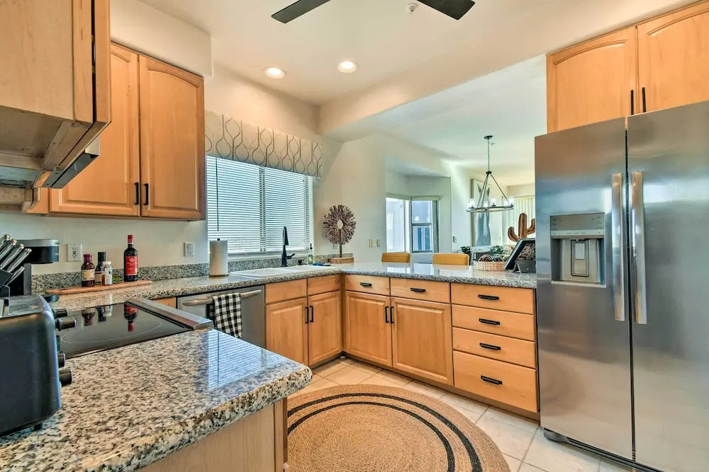 Pool Access: Mountain-view Condo in Fountain Hills