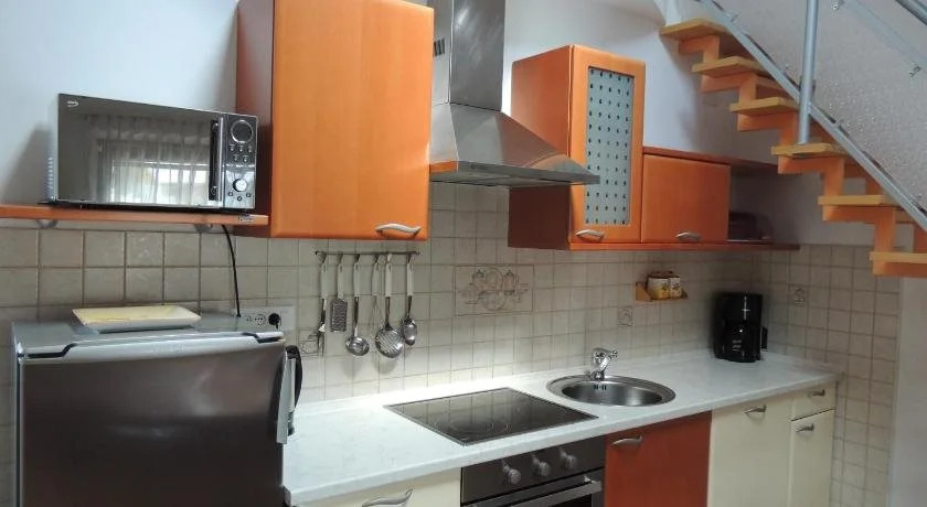 Apartments and Rooms Tavcar