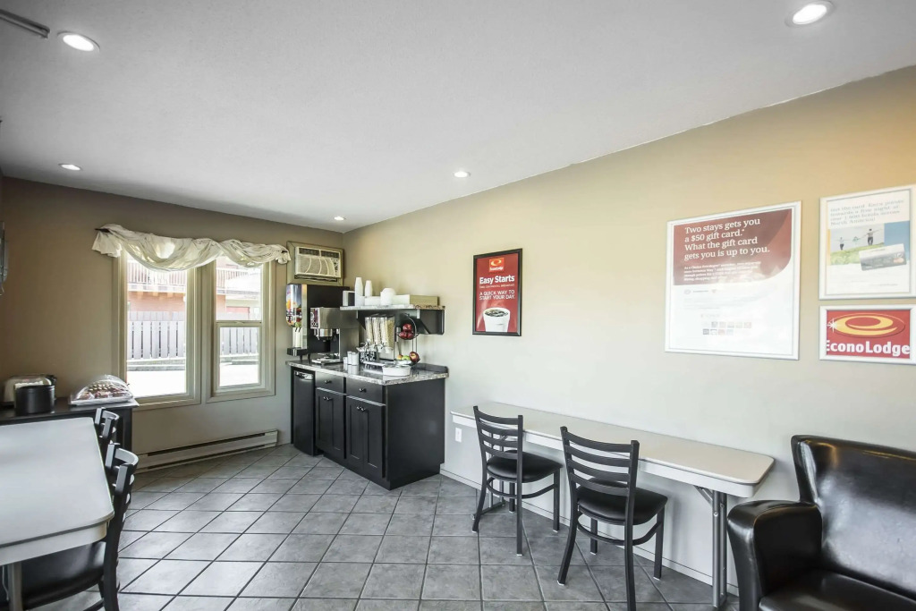 Courtyard Inn Vernon