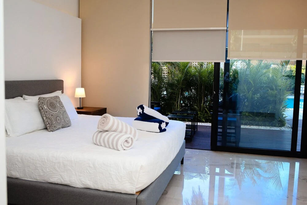 Luxury 3 Bdr Near the Beach - 300meg
