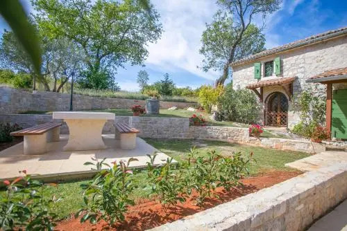 Unique Villa Bošket with Pool and Jacuzzi surrounded by Nature