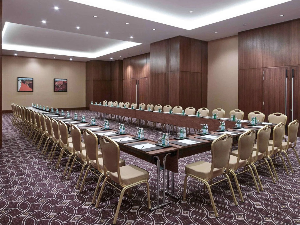 Swissôtel Living Al Ghurair Mall Dubai-Apartments