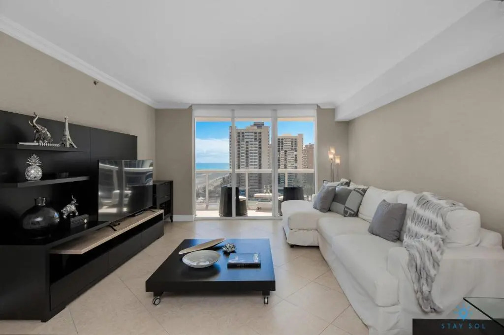 Luxurious Beach Resort 3 BR 3 BA with OCEAN view Insta worthy Pool