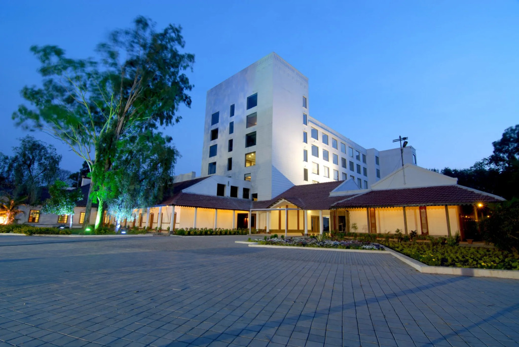 Chanakya BNR Hotel