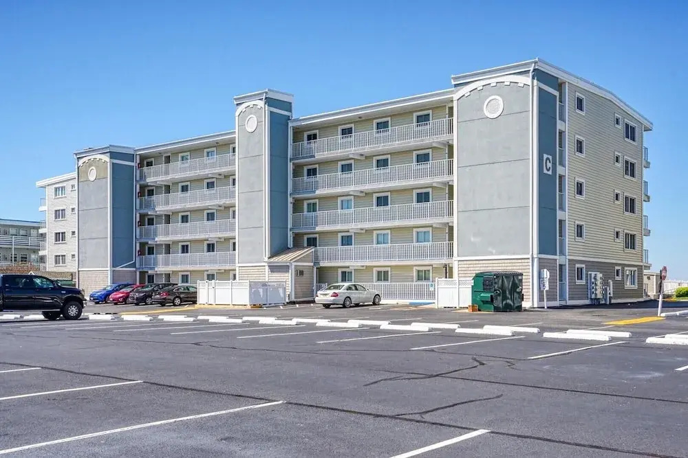 Thunder Island 114c 2 Bedroom Condo by RedAwning