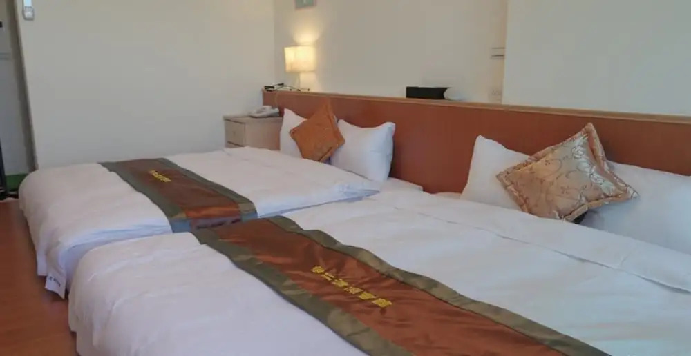 Yiren Hotel