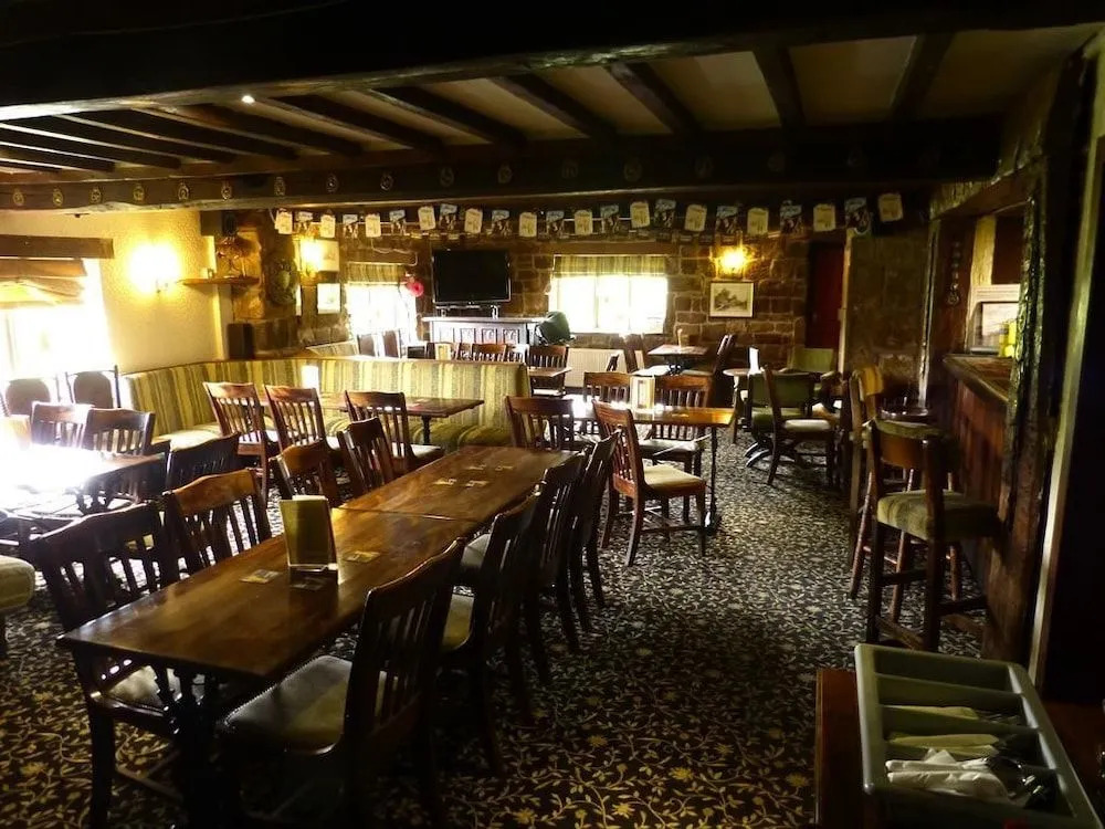 Peakstones Inn