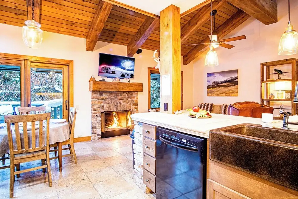 Sv154 - Walk to Lifts & Town - Hot Tub & Pool
