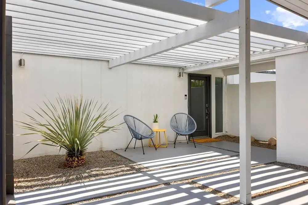 Club 915 Getaway- Pool BBQ and Pet Friendly