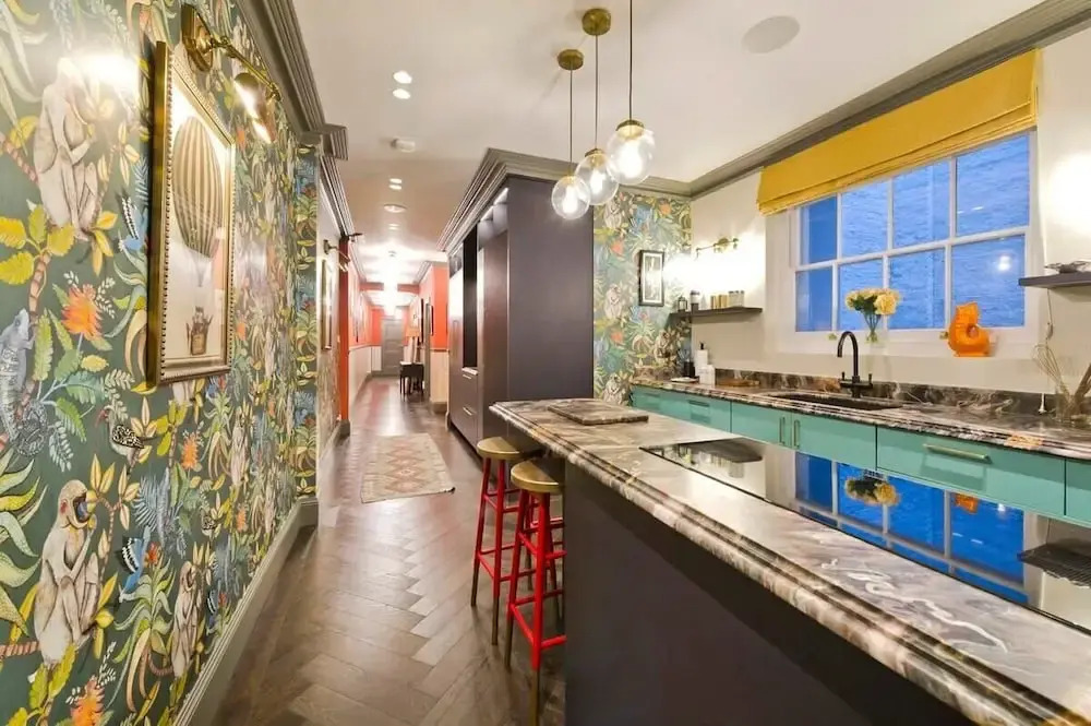 3 Bed Kensington Garden Flat