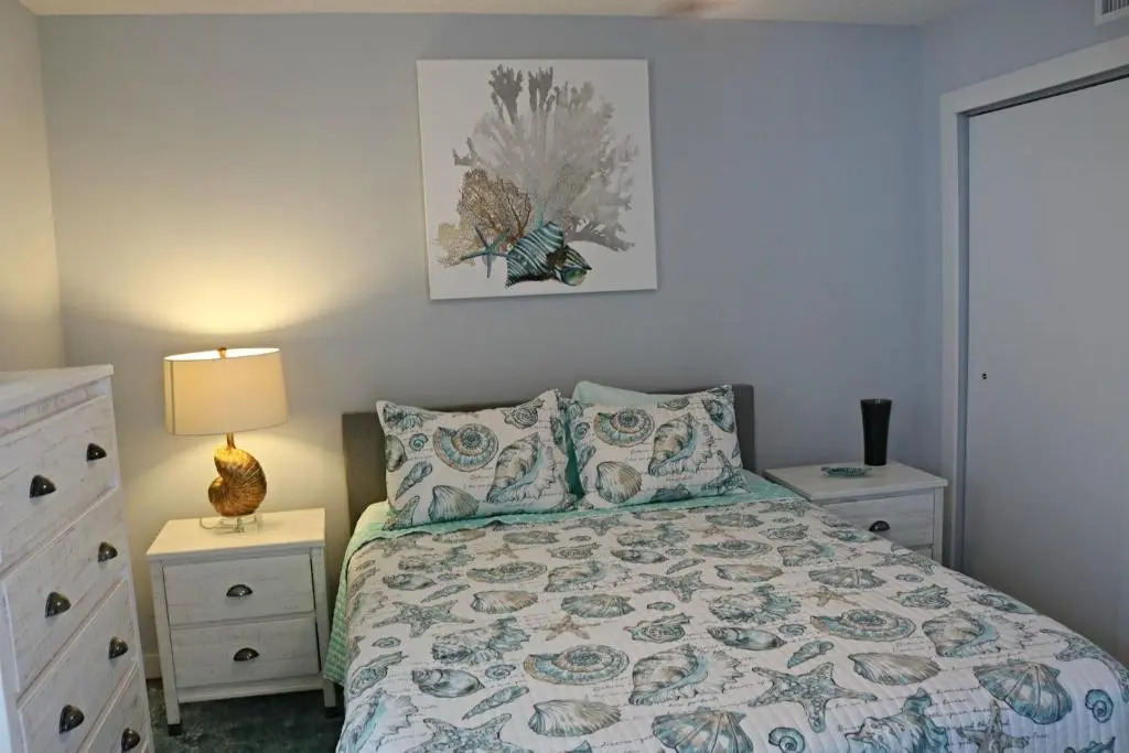 Island South 35