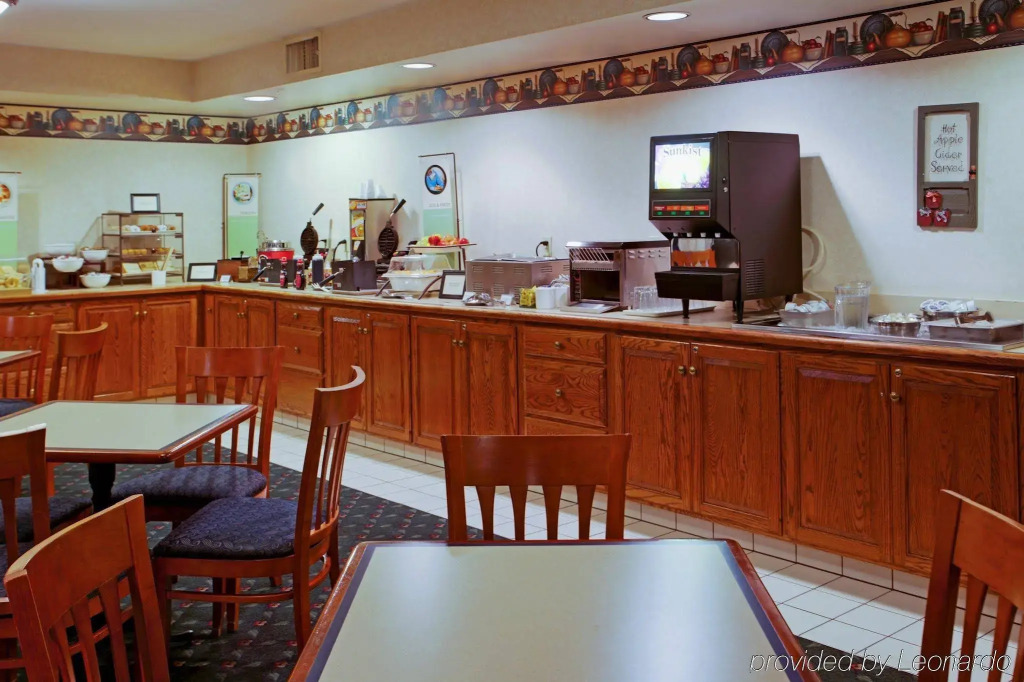 Parkview Inn & Suites, Lancaster Amish Country, PA