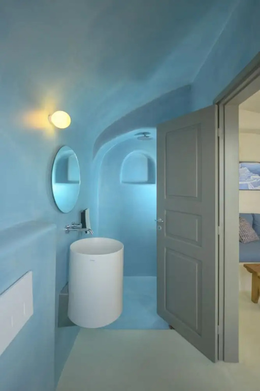 Oia Waves Cave Houses