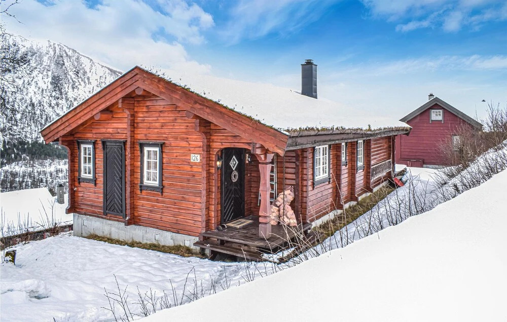 3 Bedroom Amazing Home In Vossestrand