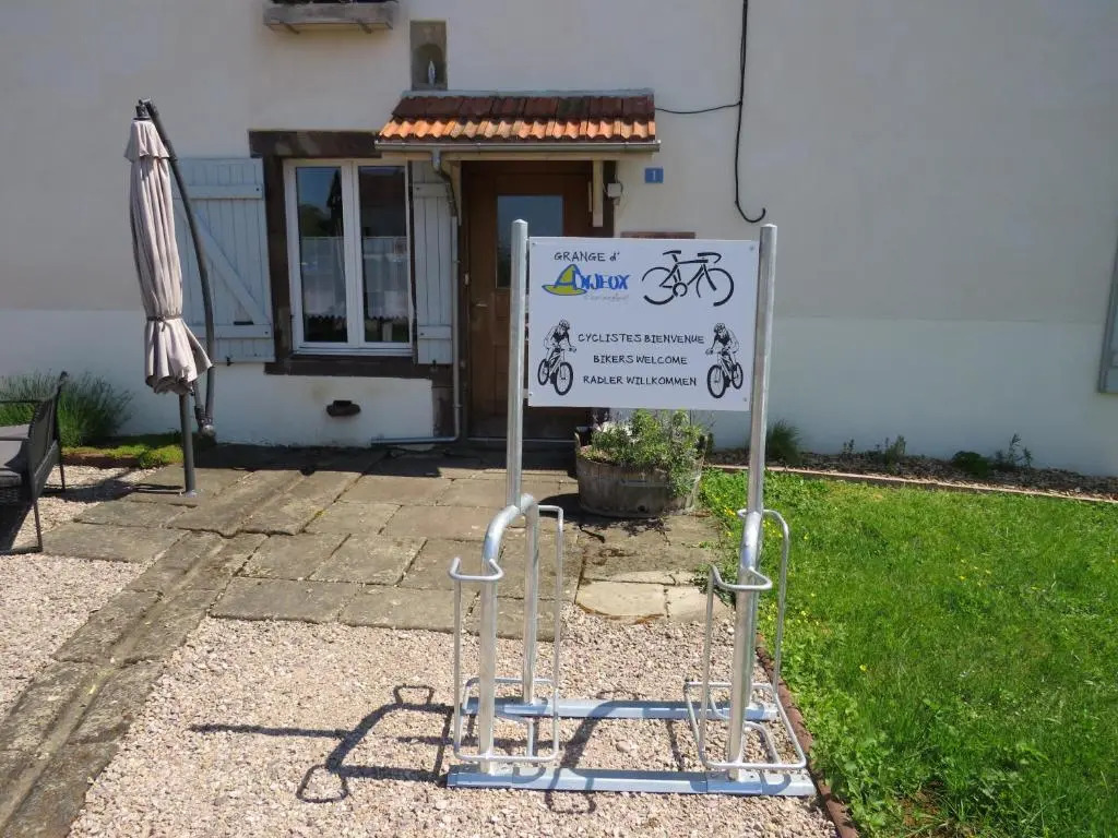 Grange dAnjeux Bed & Breakfast