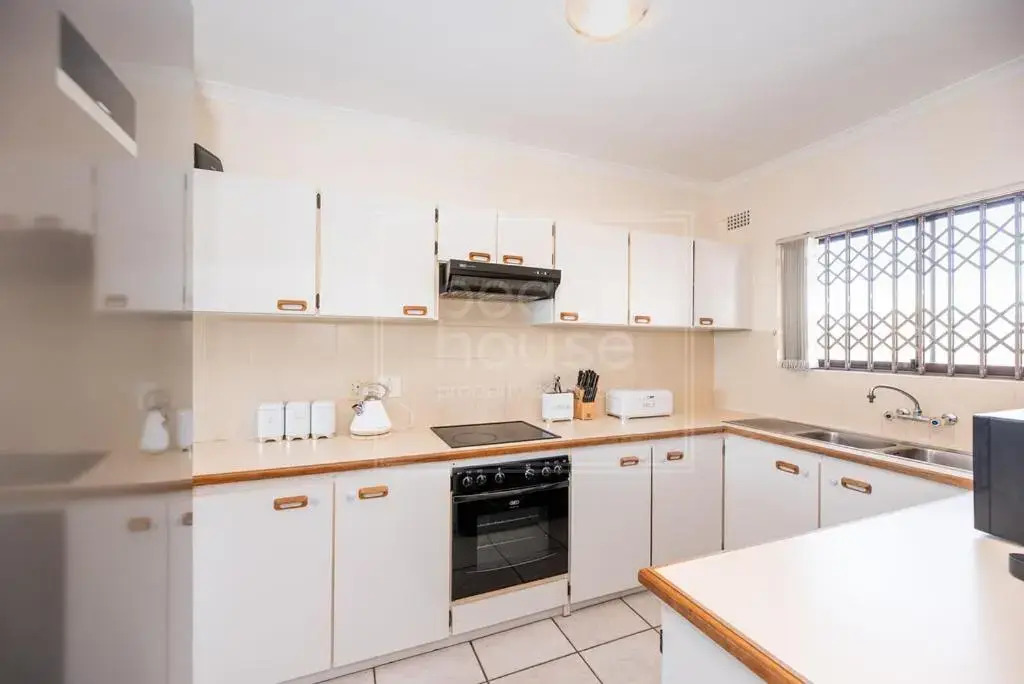 Panoramic Ocean View 2 bedroom in Blouberg, Cape Town
