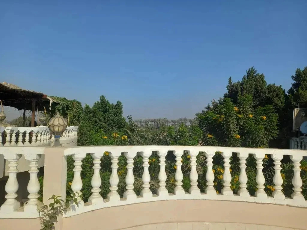 Seror Guest House