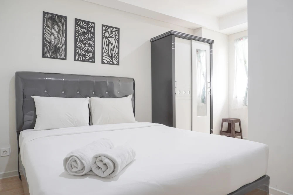 Nice And Comfort 2Br At Daan Mogot City Apartment