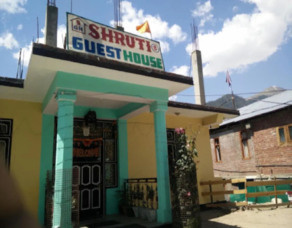 StayApart Shruti Guest House