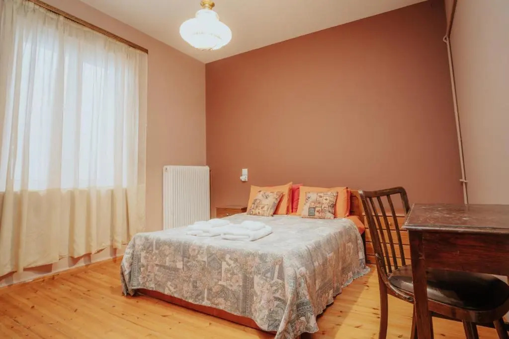 Kalavrita downtown 3 bedroom house for 6 pers