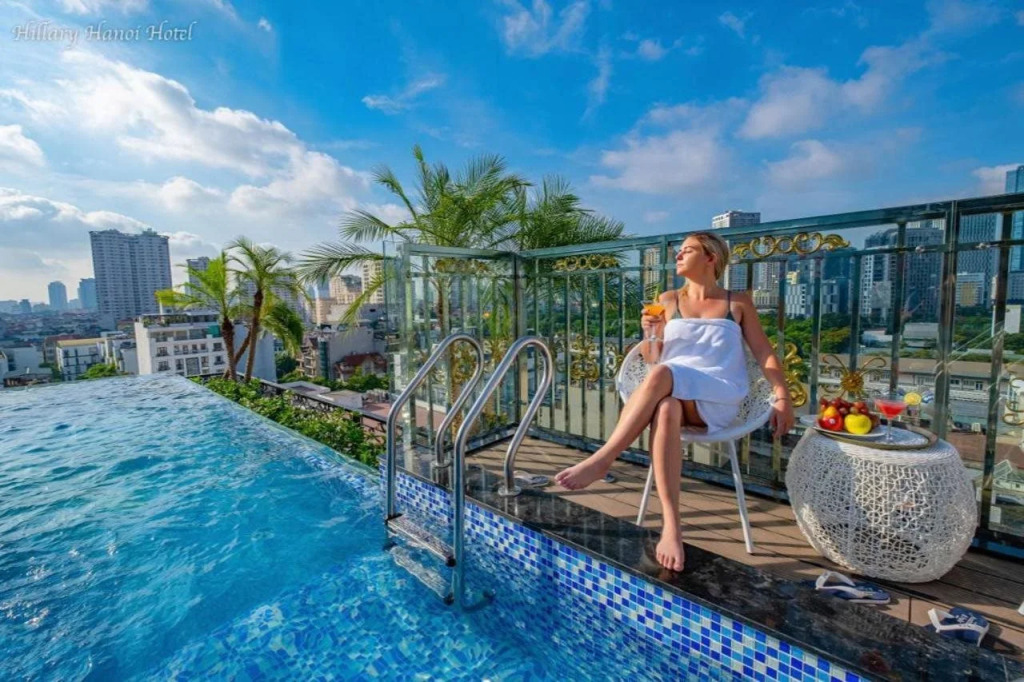 Hillary Hanoi Hotel With Outdoor Swimming Pool