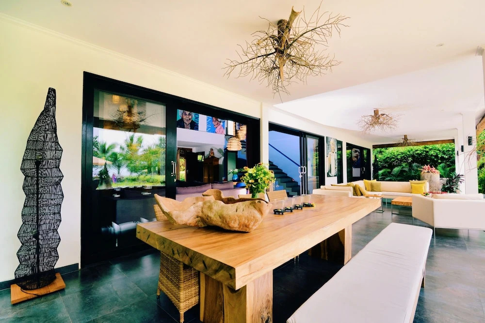 Villa Mahkai - Family and friends Estate