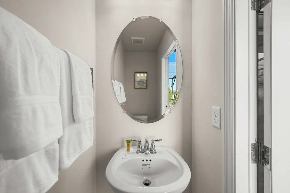 Modern 5BR Nintendo Loft Private Pool 16144