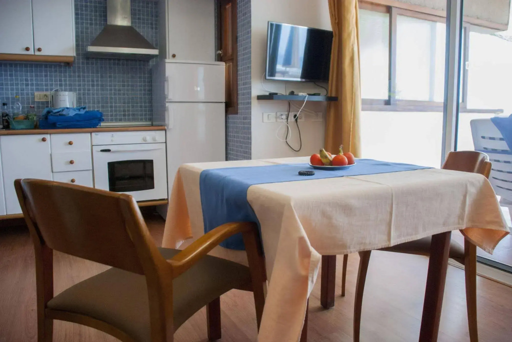 Apartamentos El Paseo